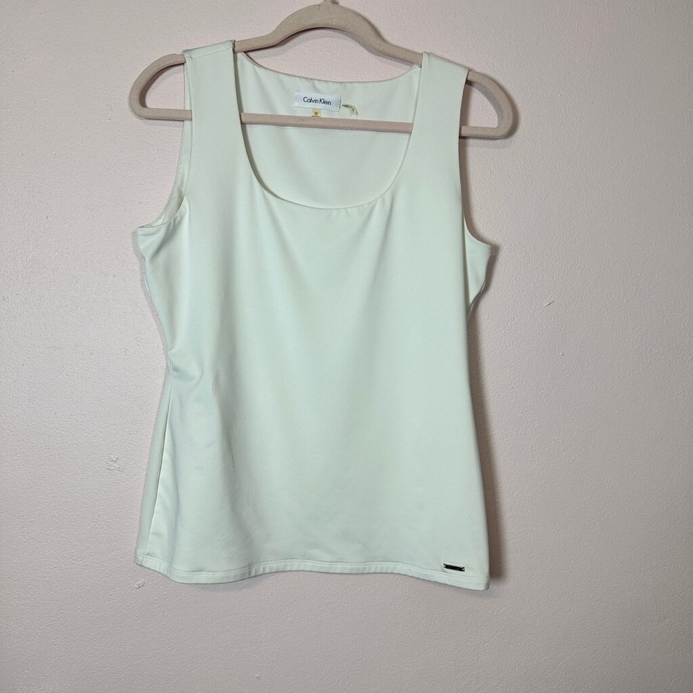 CALVIN KLEIN White Sleevless Shell Top, Size Medium‎